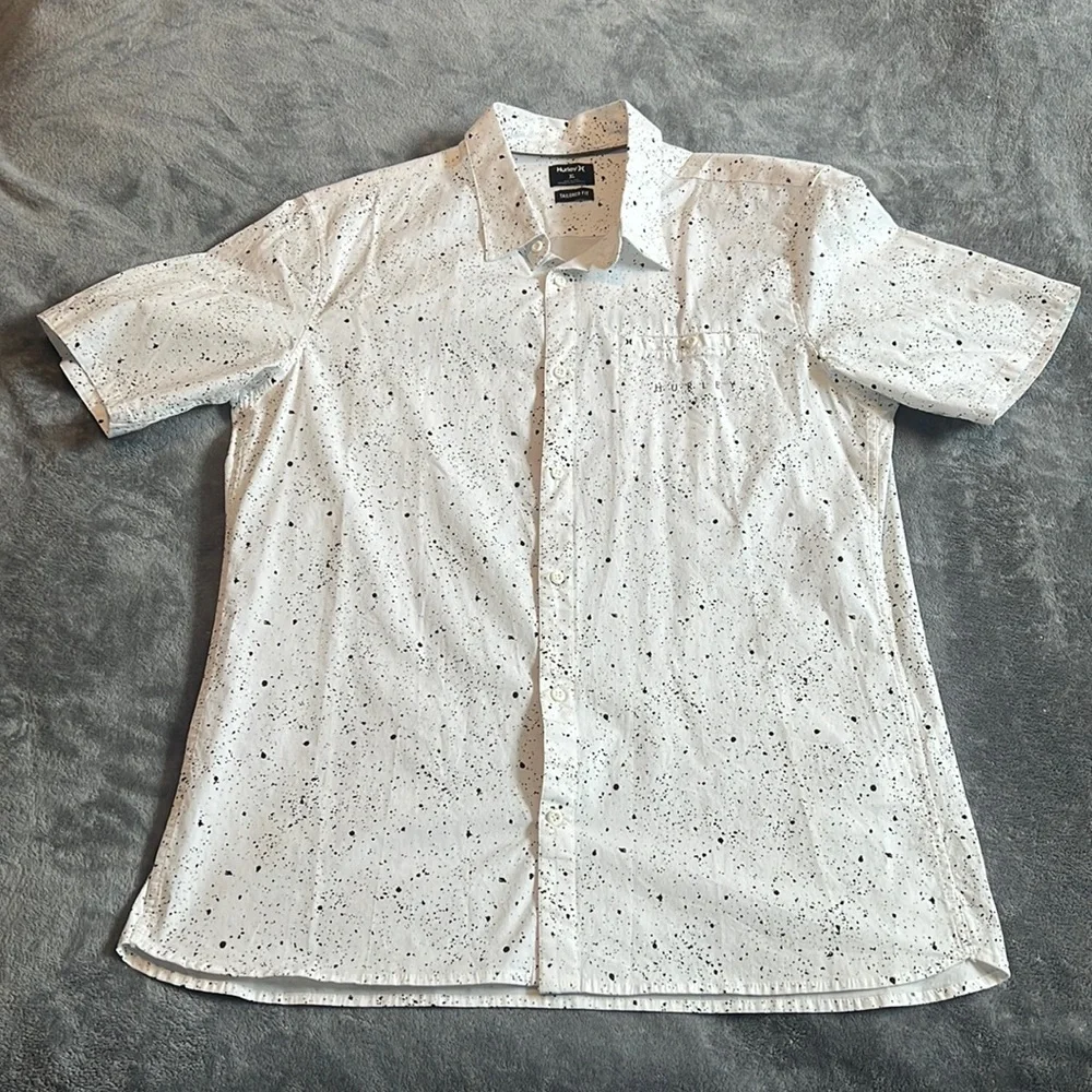 Hurley Men's Short Sleeve Button Down, White/ Black, Size XL - Picture 1 of 2